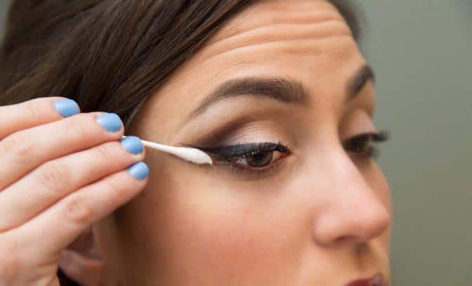 Ini Dia Cara Memakai Eyeliner yang Benar untuk Pemula 108