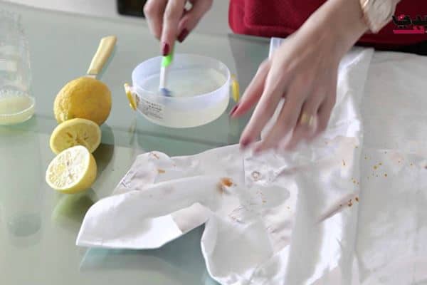 Lemon dan Garam Cara Menghilangkan Noda Karat di Baju