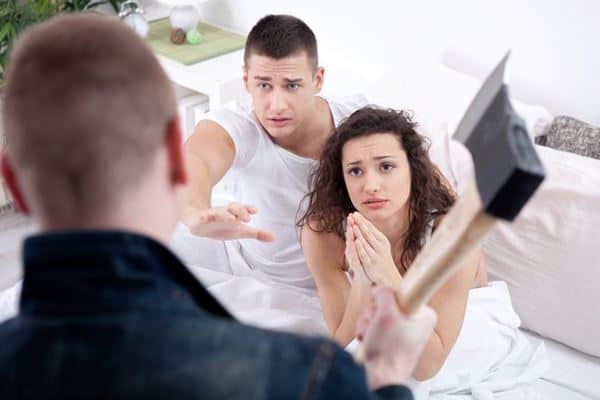 Jangan Langsung Melabrak Cara Menghadapi Selingkuhan Pasangan