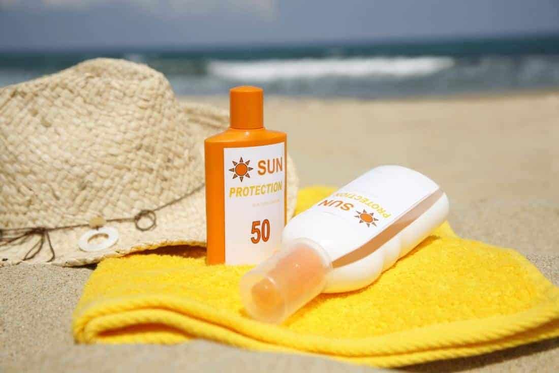 Yuk Kenali 7 Perbedaan Sunscreen dan Sunblock Berikut Ini! 13