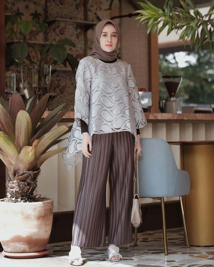 10+ Ide Style Kondangan Hijab Celana Kulot Plisket
