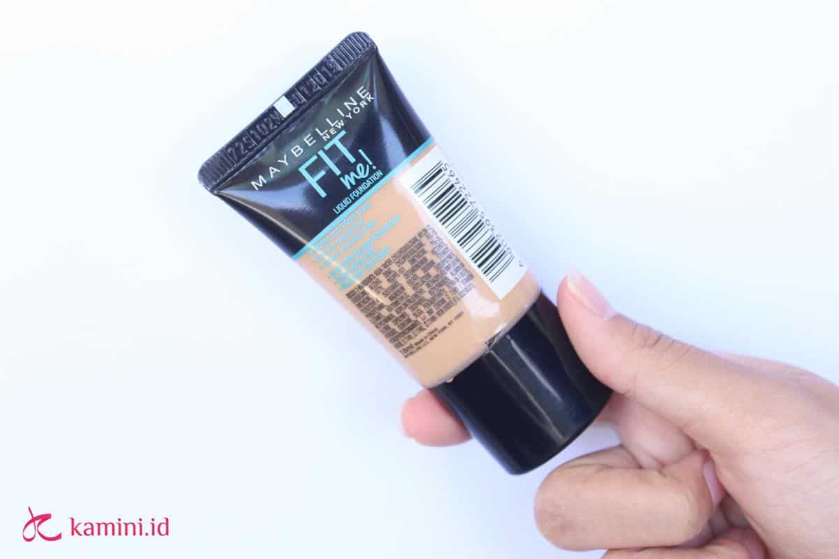 Review Maybeline Fit Me Foundation_2 (Copy)