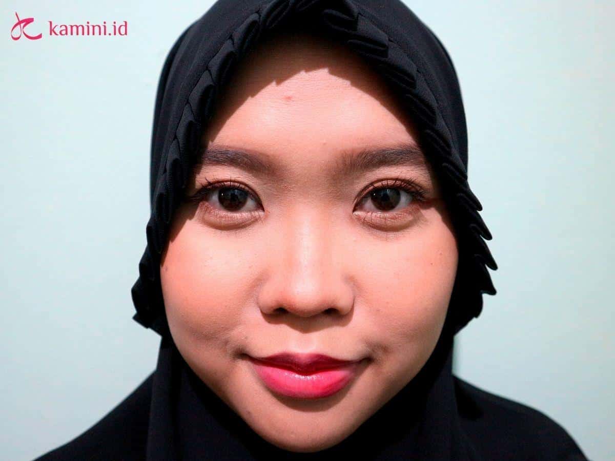 Review Wardah Instaperfect Matte Fit Powder Foundation 19