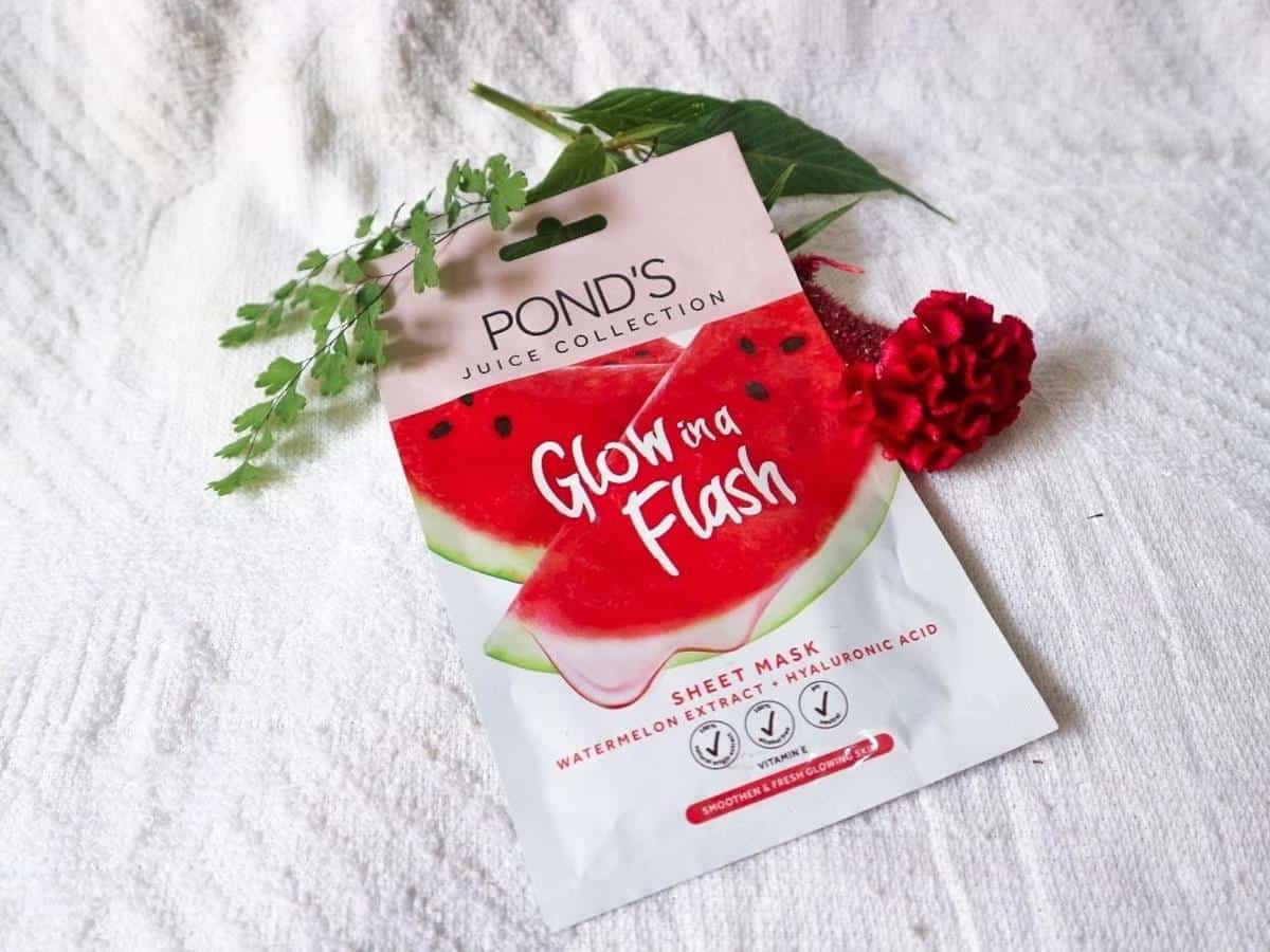 Review Pond’s Glow in A Flash Sheet Mask Varian Watermelon 17