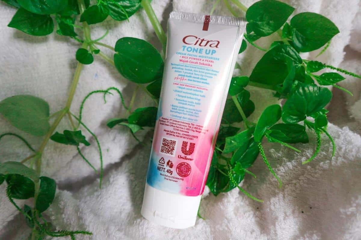 Review Citra Pearly White UV Tone Up Cream_Kemasan