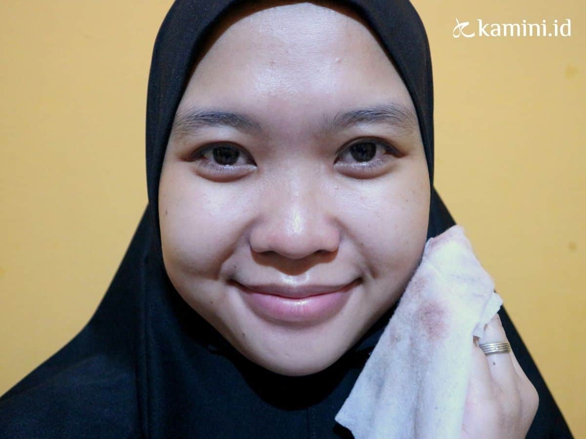 Review Pembersih Makeup: Ariul Smooth & Pure Cleansing Tissue 13