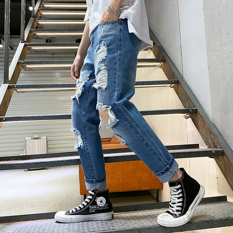 10 Model Celana Jeans Sobek-sobek Terbaru yang Keren 11