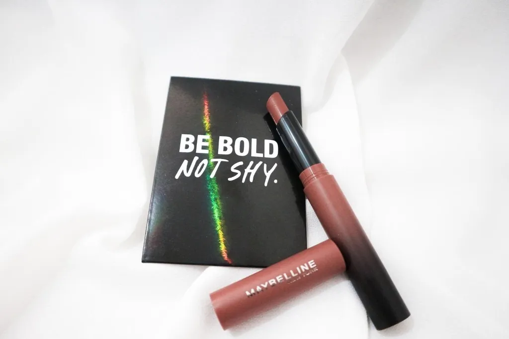Review Maybelline Color Sensational Ultimatte Slim Lipstick__