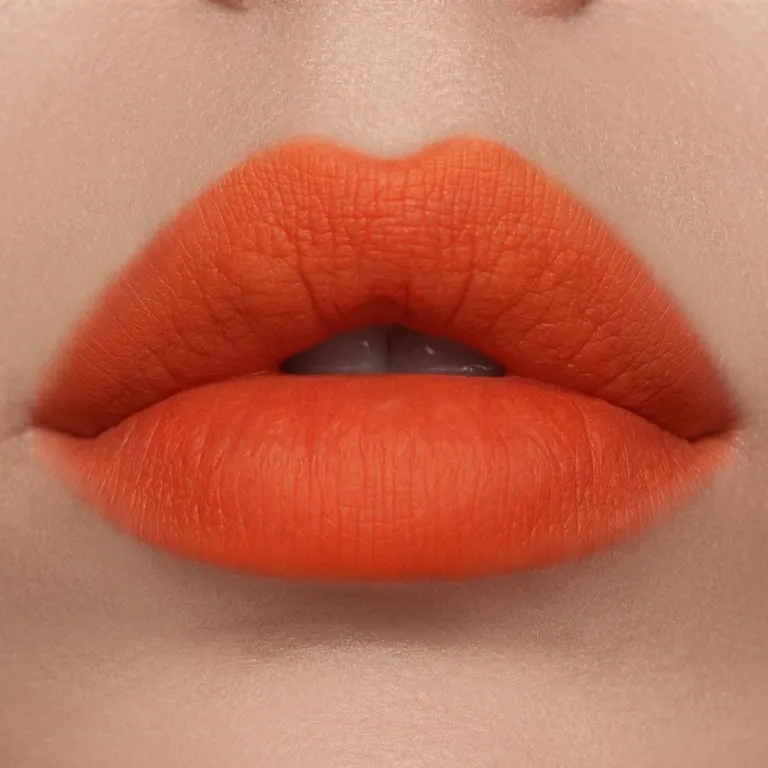Inilah 7 Warna Lipstik yang Cocok untuk Usia 20 Tahunan