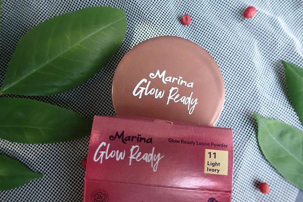 Review Marina Glow Ready Loose Powder_Kemasan_