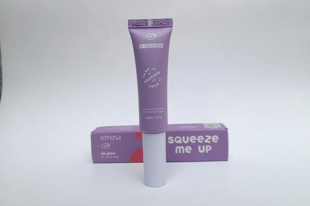 Review Squeeze Me Up Lip Glass__