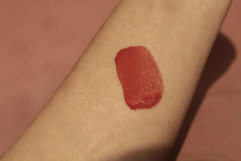 Review Luxcrime Ultra Light Lip Stain yang Anti Transfer