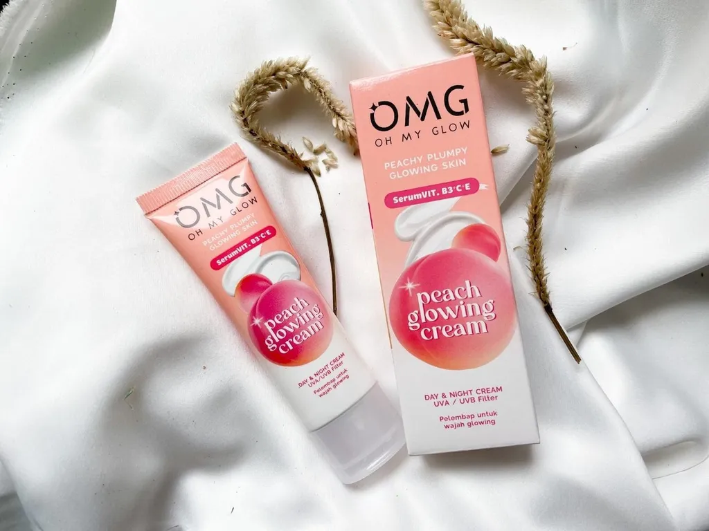 Review OMG Oh My Glow Peach Glowing Cream__