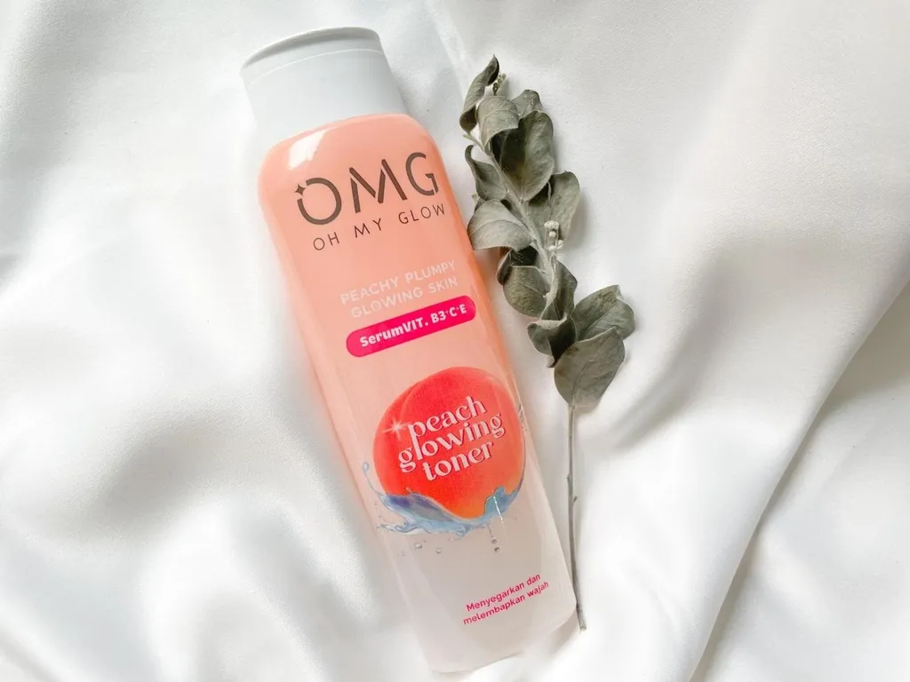 Review OMG Oh My Glow Peach Glowing Toner__