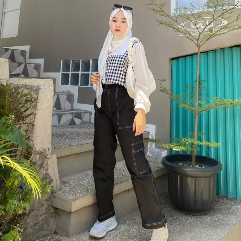 5 Outfit Memakai Celana Cargo Wanita Hijab – hamlin.id