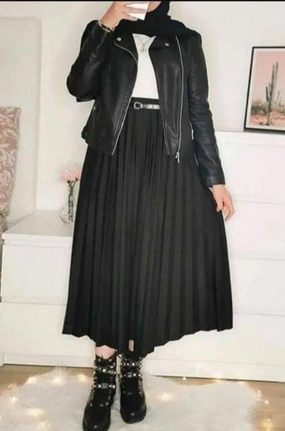 rok plisket hitam hijab-7_