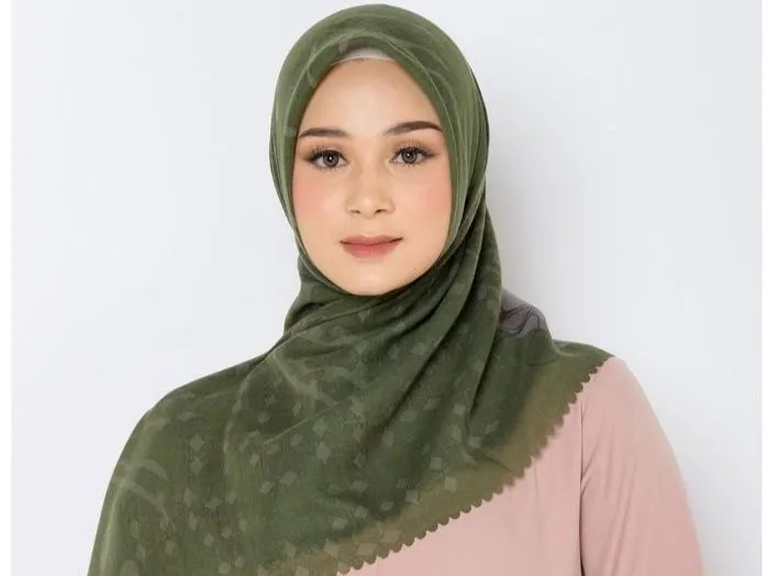 warna hijab untuk baju cream_Hijau Army_