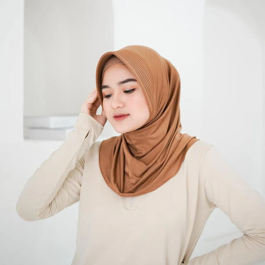 warna hijab yang cocok untuk baju khaki_Caramel_