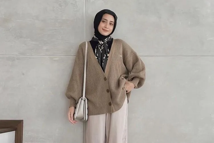 warna hijab yanng cocok untuk baju milo_Hitam_