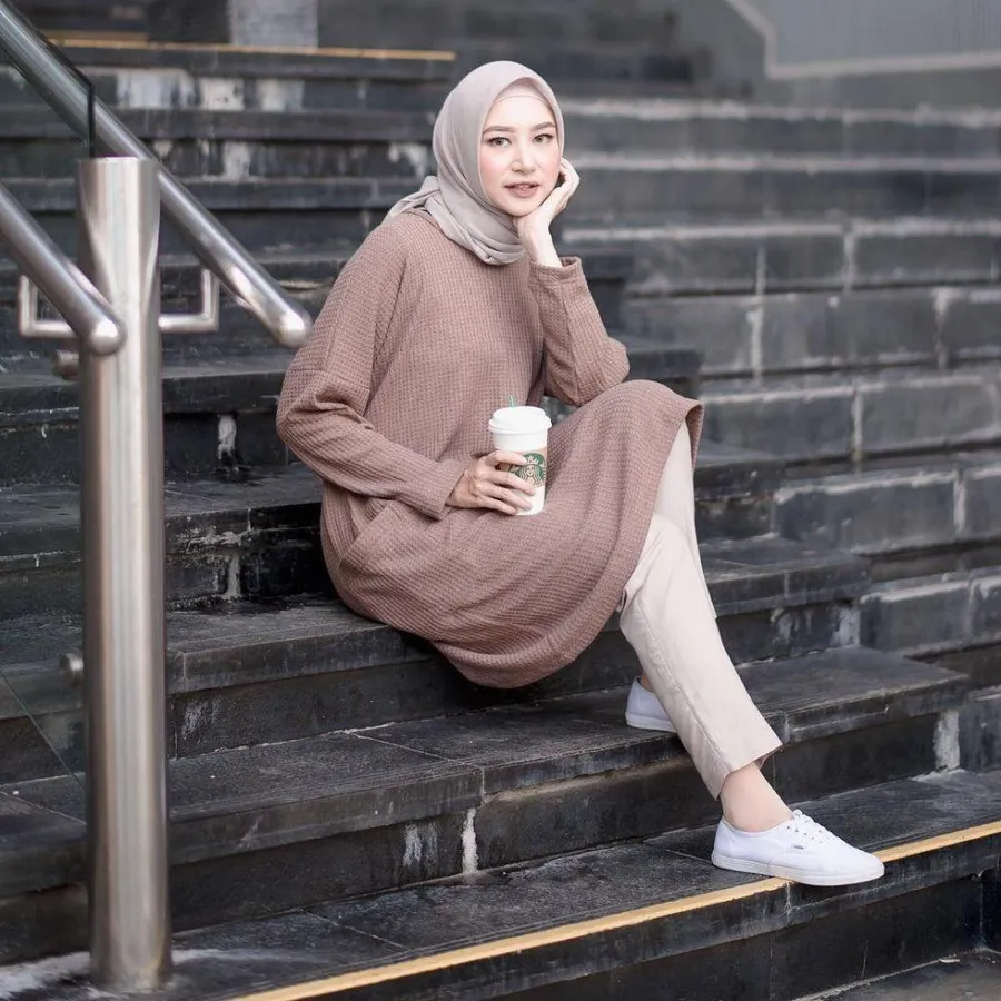 warna hijab yanng cocok untuk baju milo_Mocca_