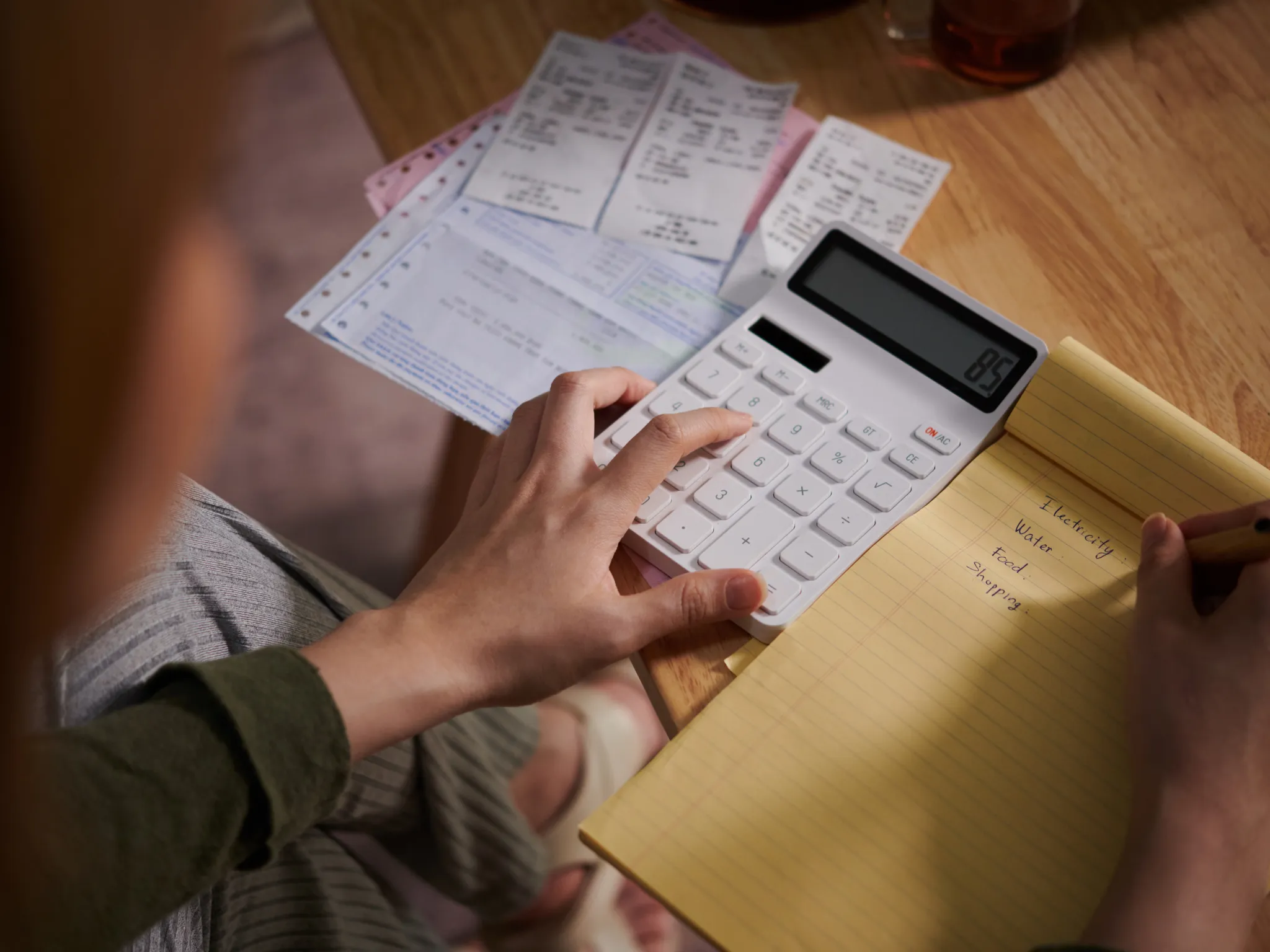 1. Buat Anggaran Bulanan yang Realistis_