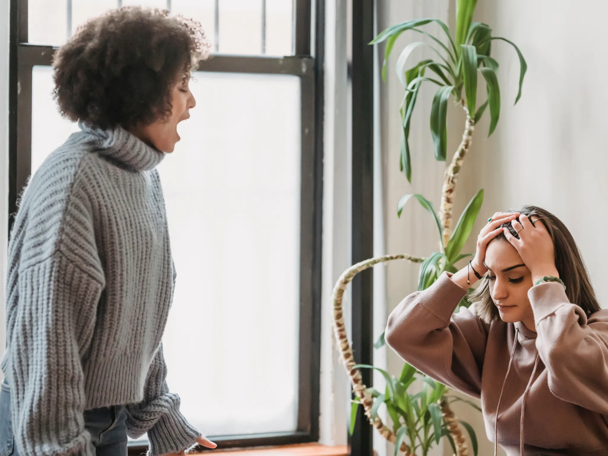 1. Kamu Selalu Merasa Salah_