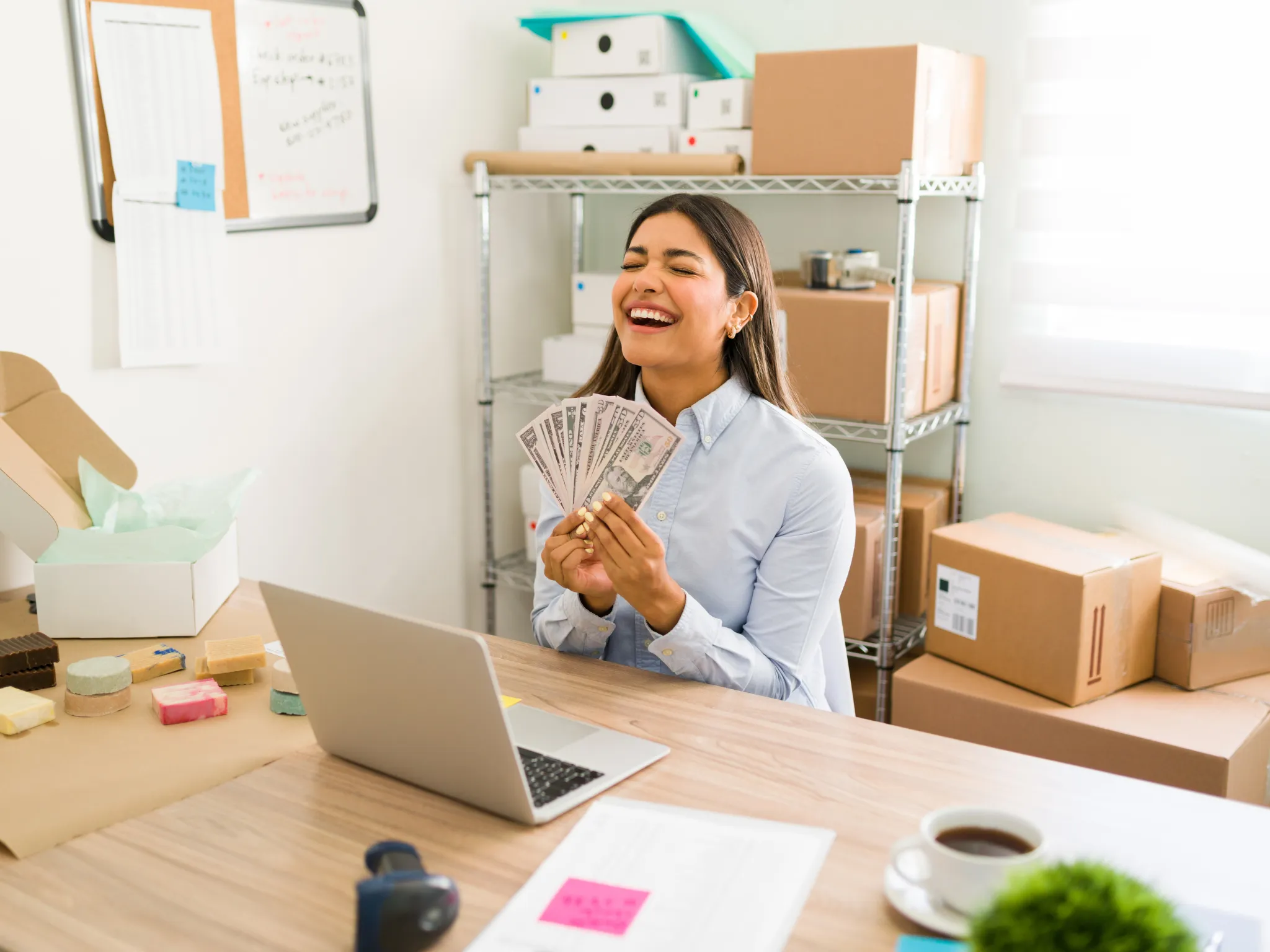 1. Reseller atau Dropshipper_