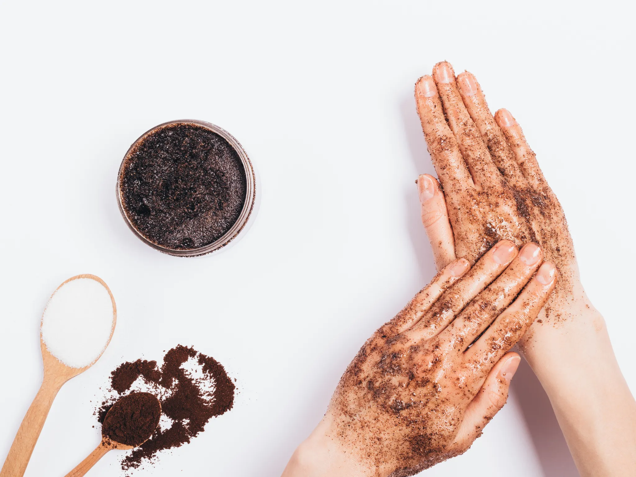 2. Exfoliating – Biar Kulit Nggak Kusam_