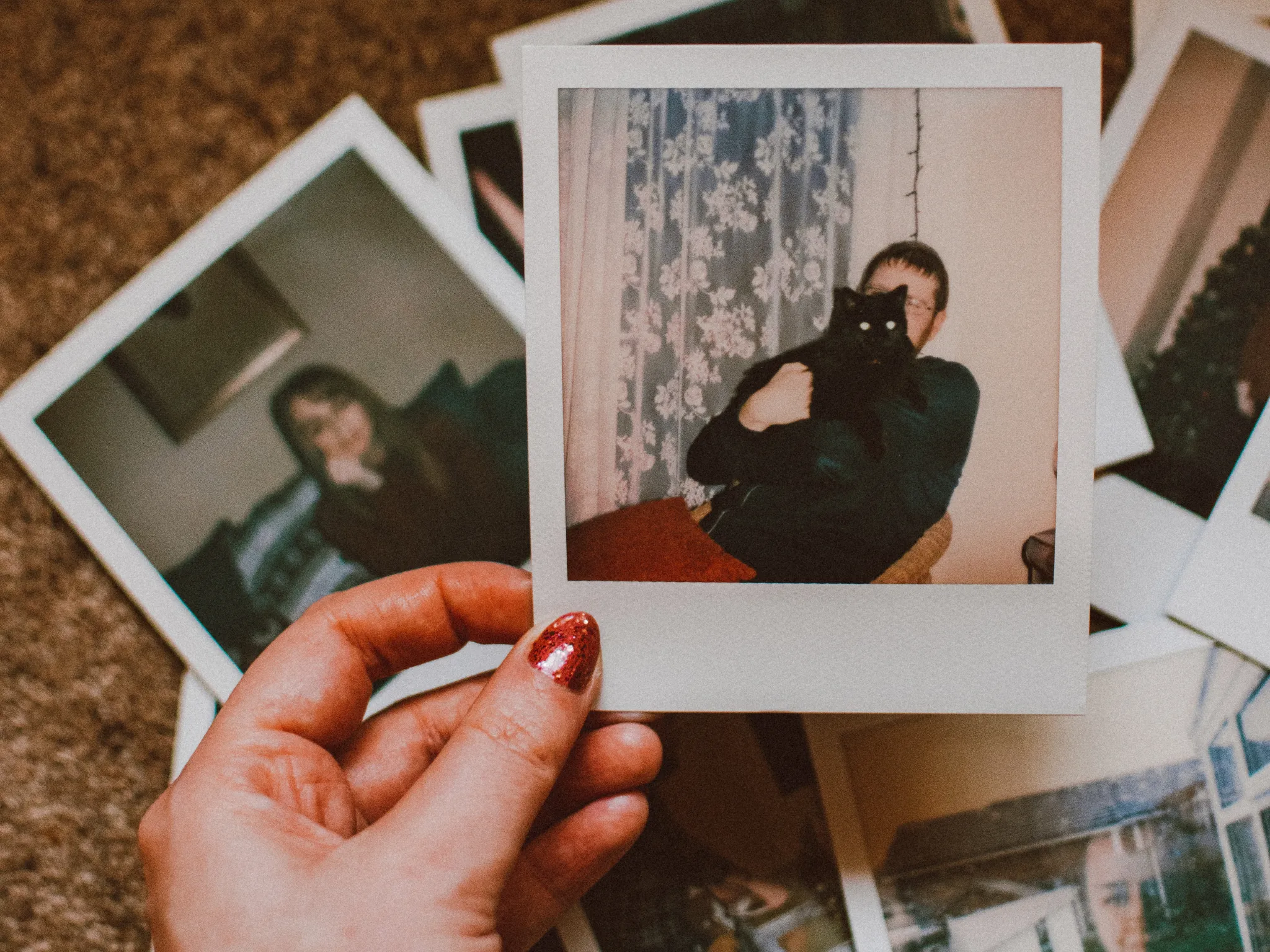 2. Jauhkan Diri dari Semua yang Mengingatkan Dia_