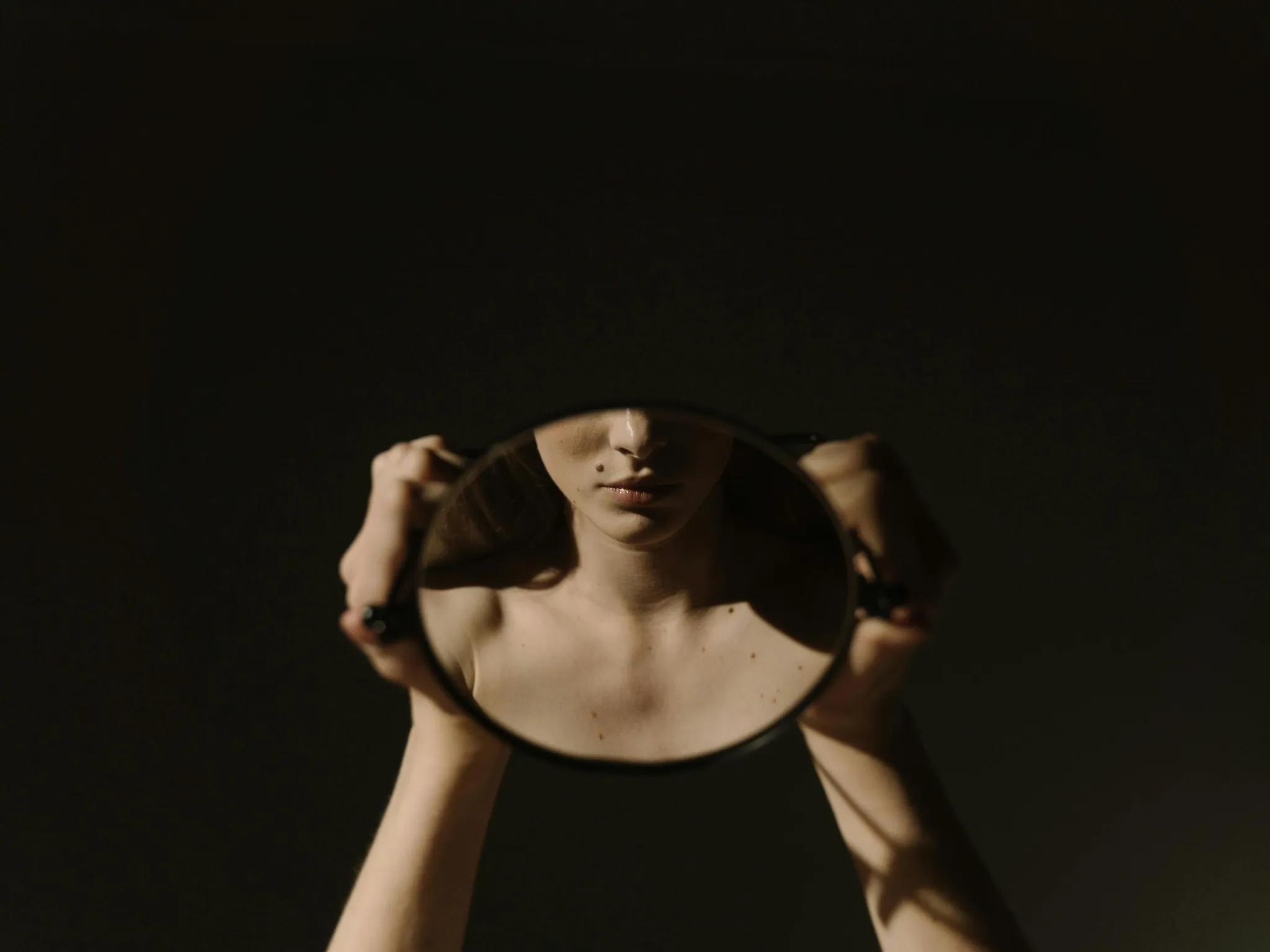 2. Pisces - Dunianya Dipenuhi Rahasia dan Misteri_