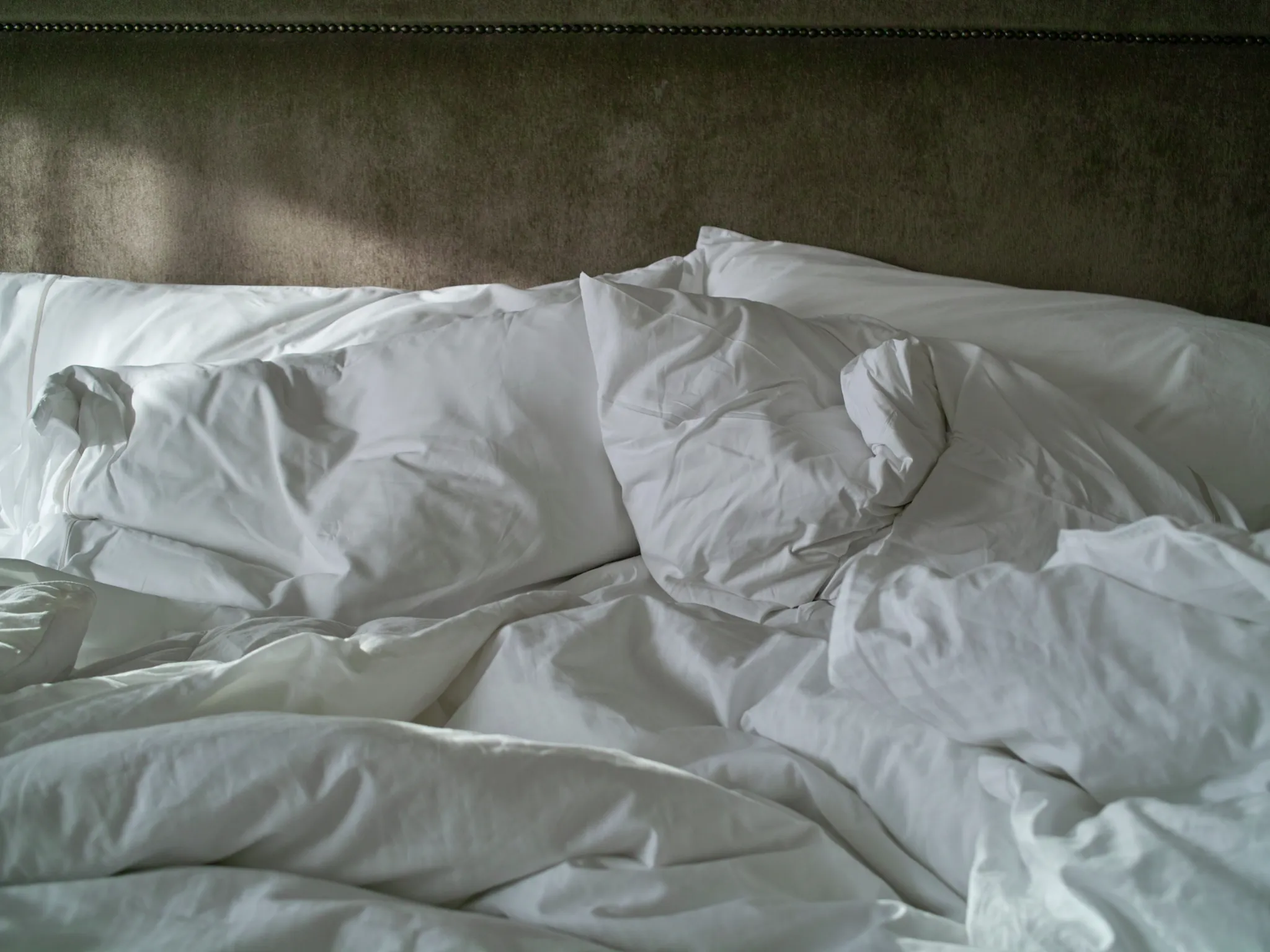 4. Jarang Ganti Sarung Bantal_