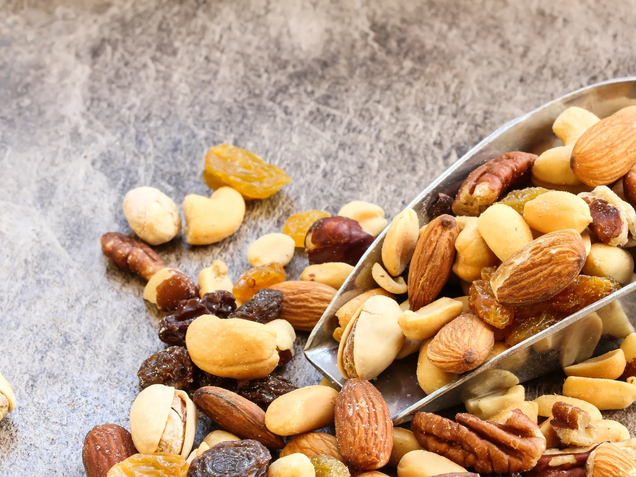 4. Roti Gandum + Selai Kacang_