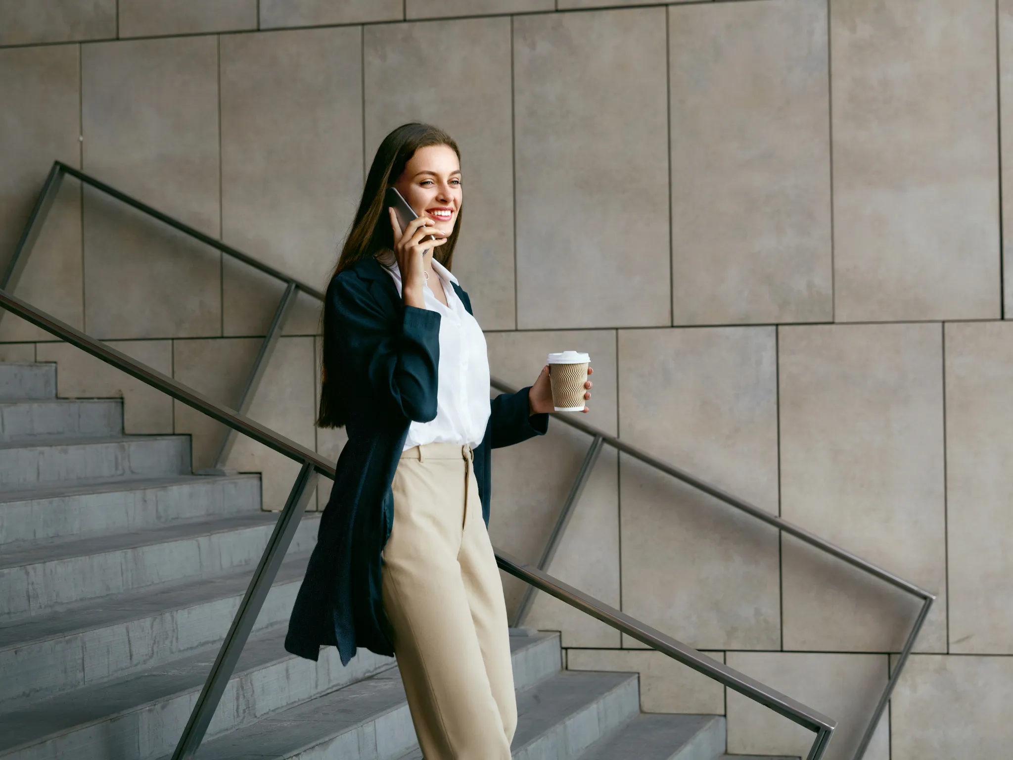 4. Selalu Membawa Aura Positif_