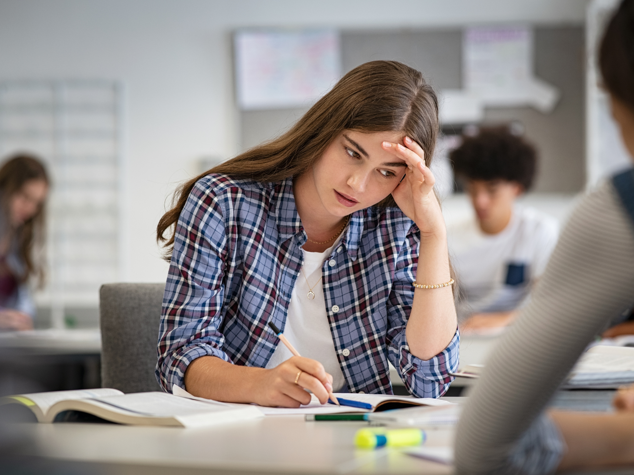 5. Kurang Tidur dan Stres