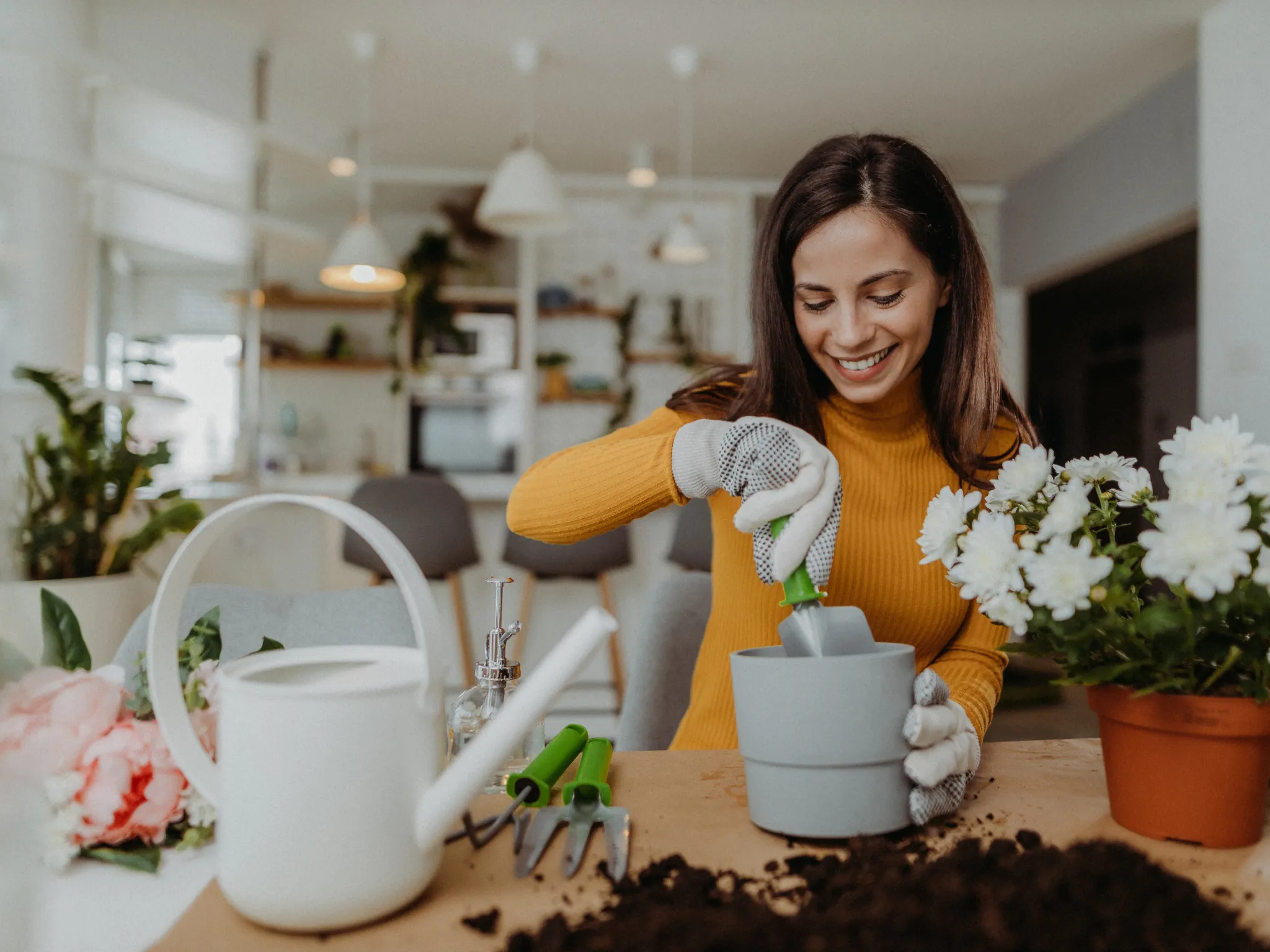 5. Wanita yang Punya Dunia Sendiri_