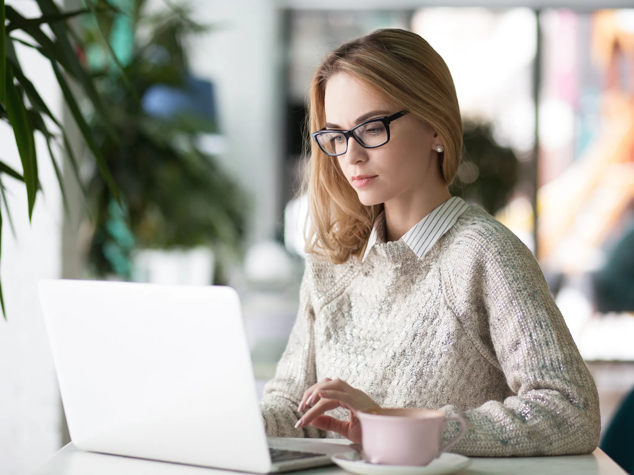 9. Penulis atau Editor Konten_