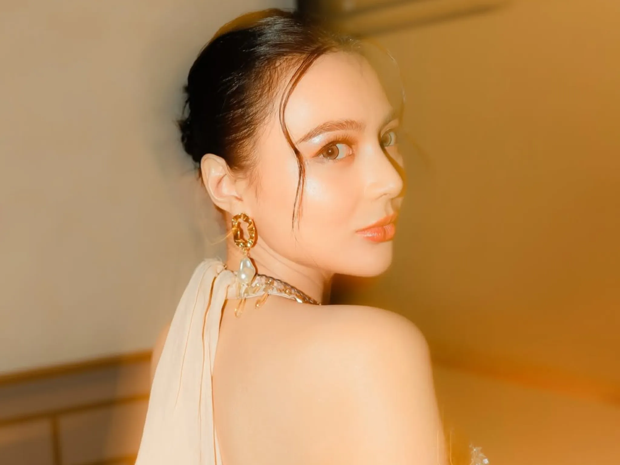 Dulu Ditipu Label & Pulang dalam Kondisi Sakit, Kini Wika Salim Tuai Kesuksesan_