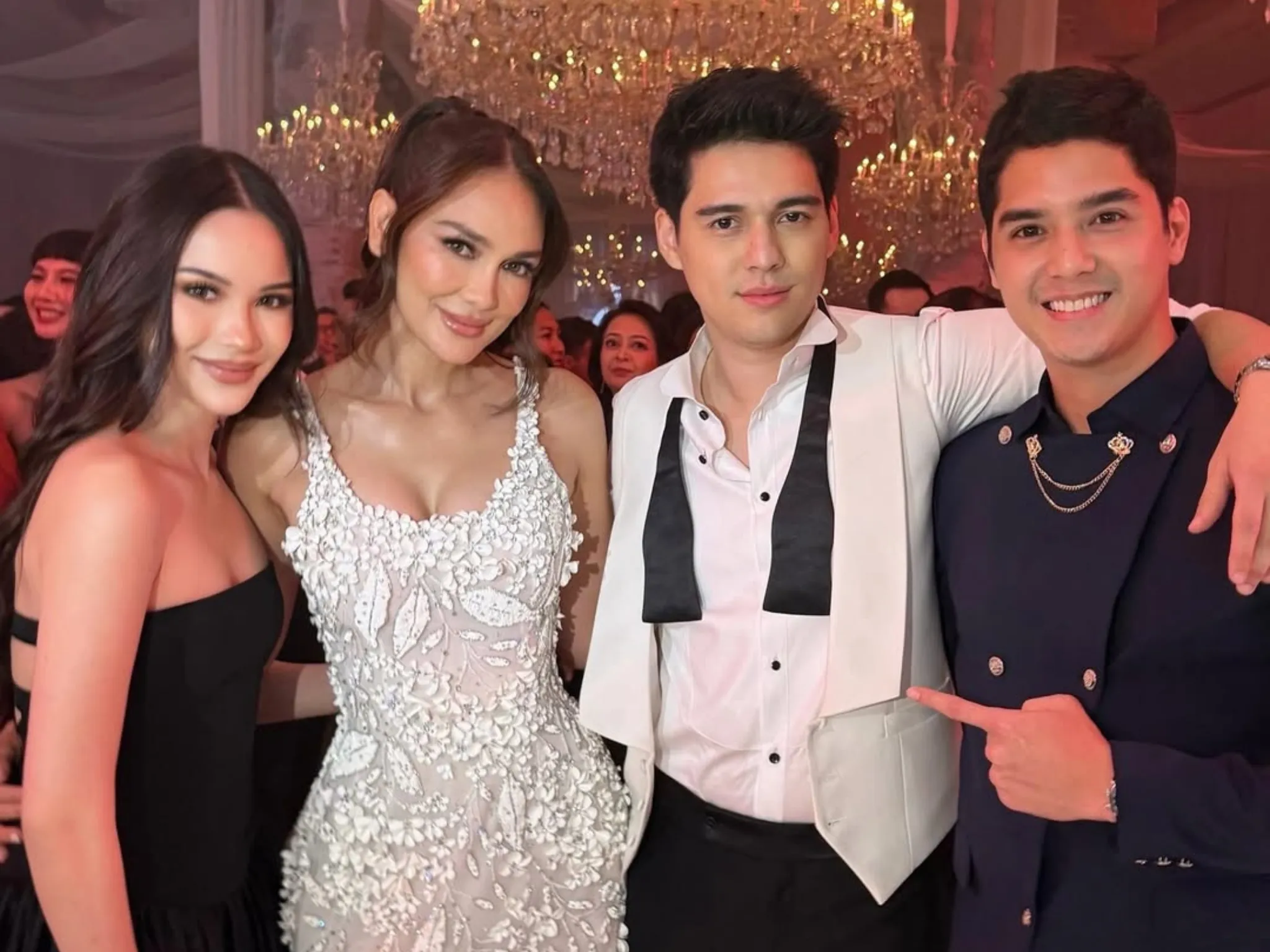 Resepsi Kedua Luna Maya dan Maxime Bouttier Intim, Elegan, dan Penuh Makna_