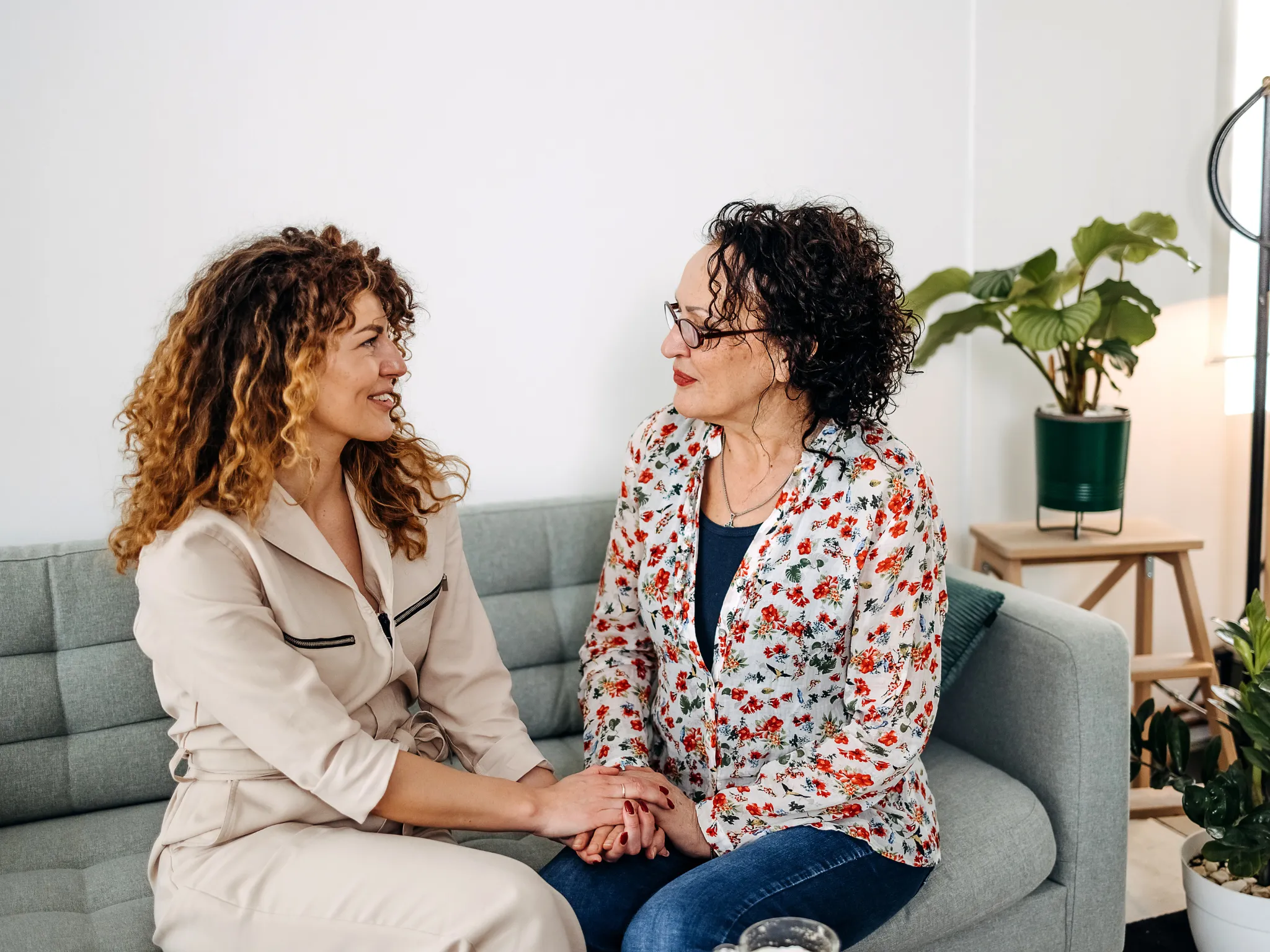 1. Sering Ngajak Ngobrol_