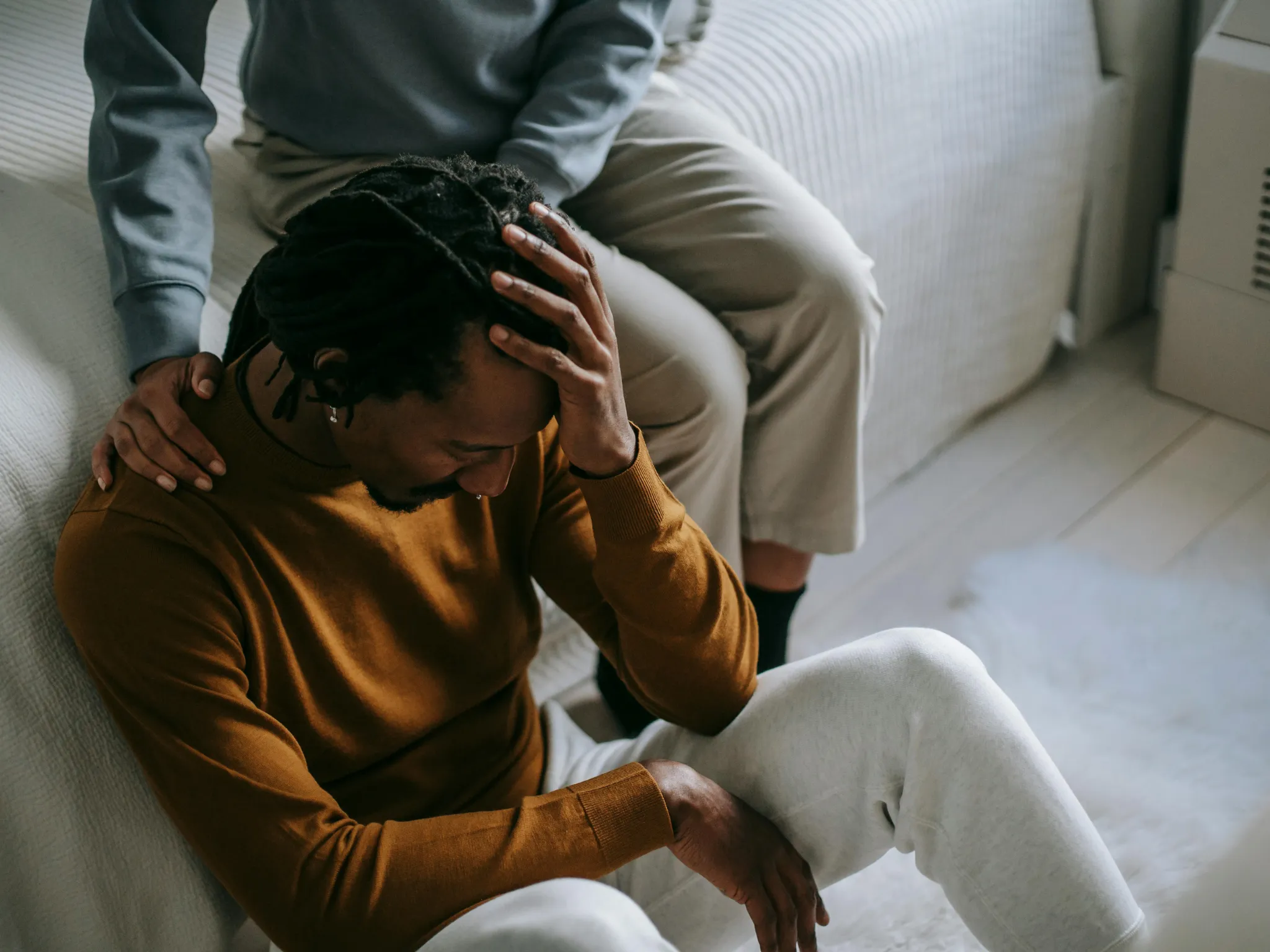 1. Tetap Tenang, Tapi Jangan Ikut-Ikutan Diam_