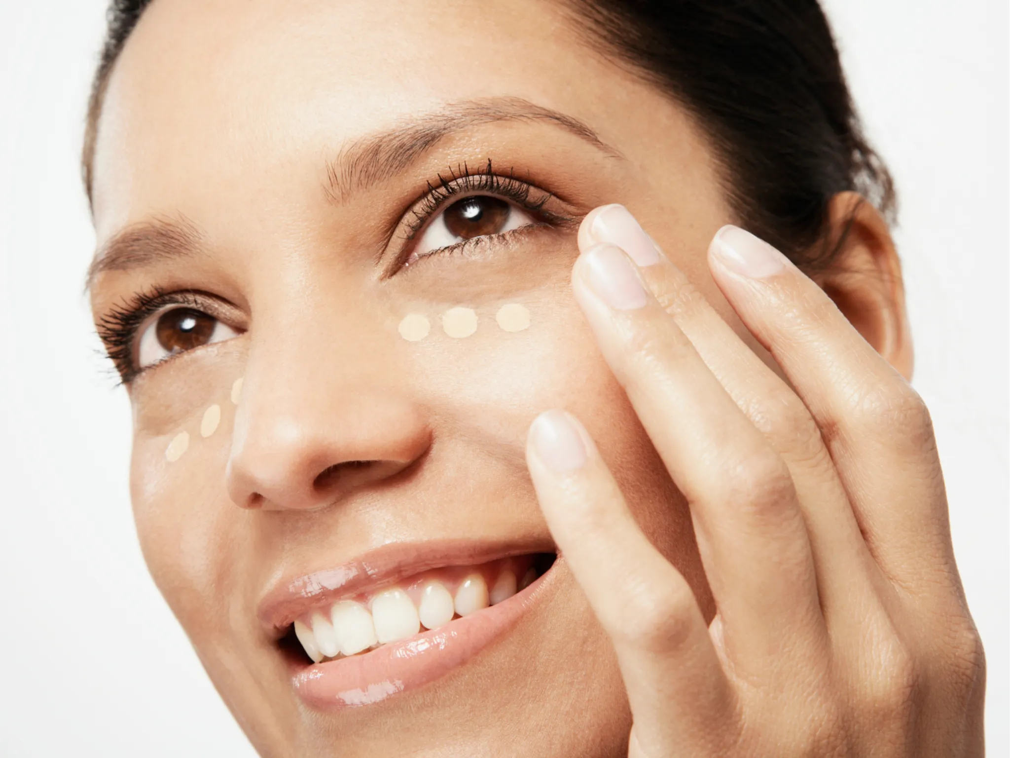 2. Menghilangkan Mata Panda dan Kantung Mata_