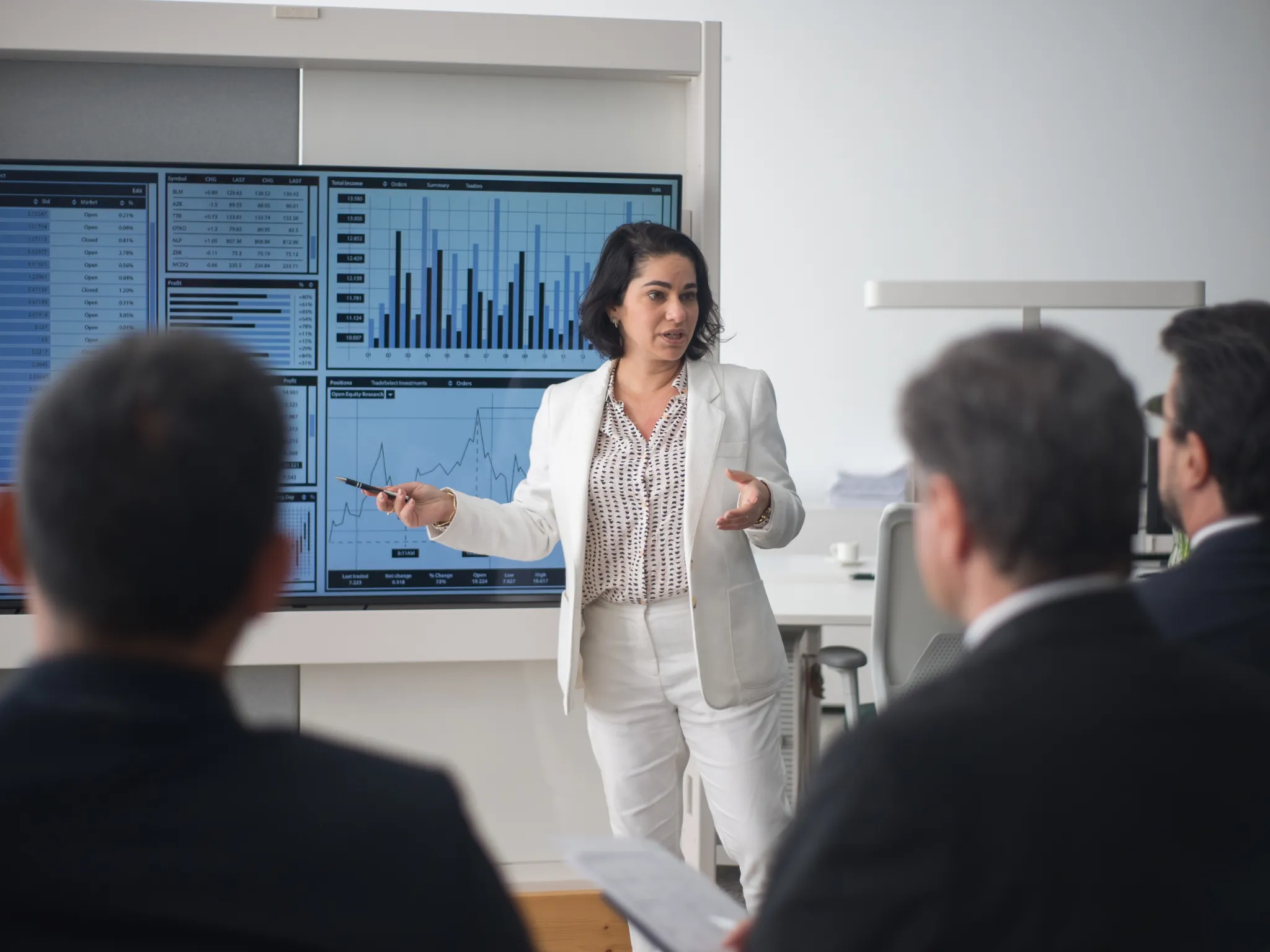 3. Aquarius (20 Januari – 18 Februari)_