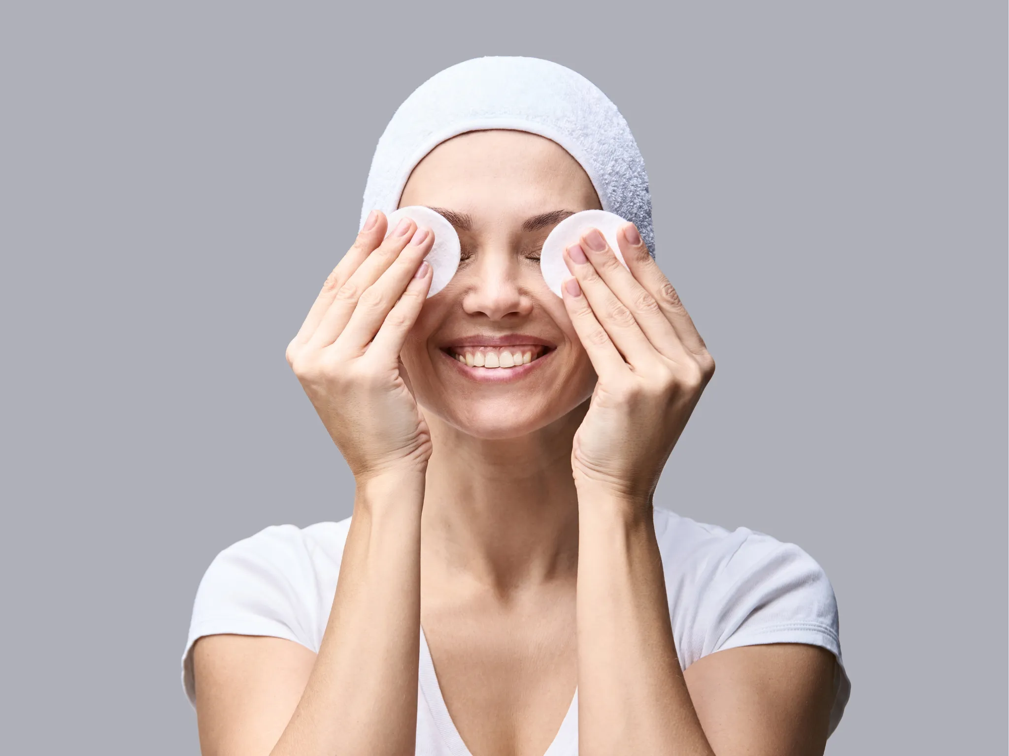 3. Mengangkat Kotoran dan Minyak Berlebih_