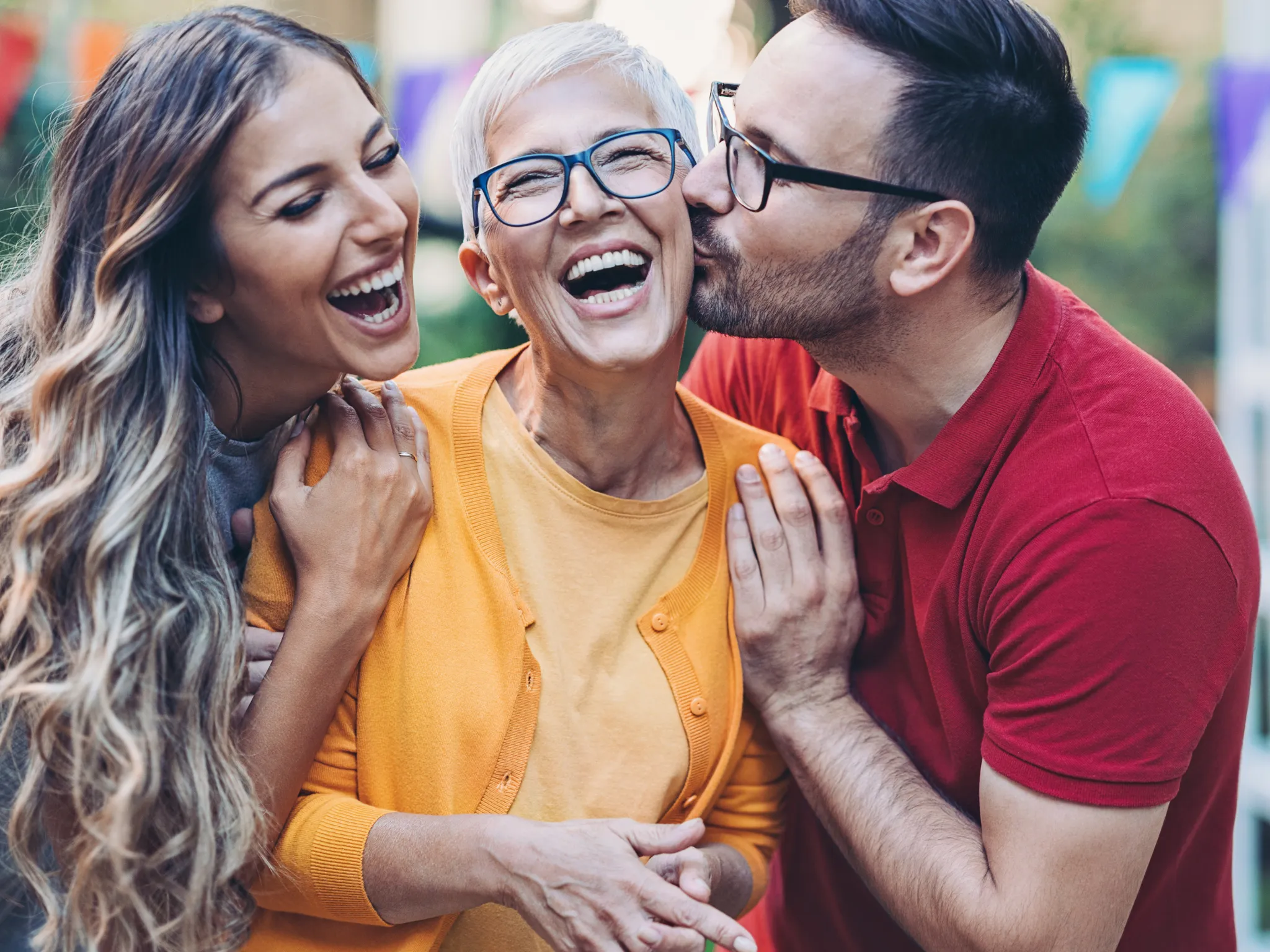 4. Membandingkan dengan Mantan Pasangan Anak_