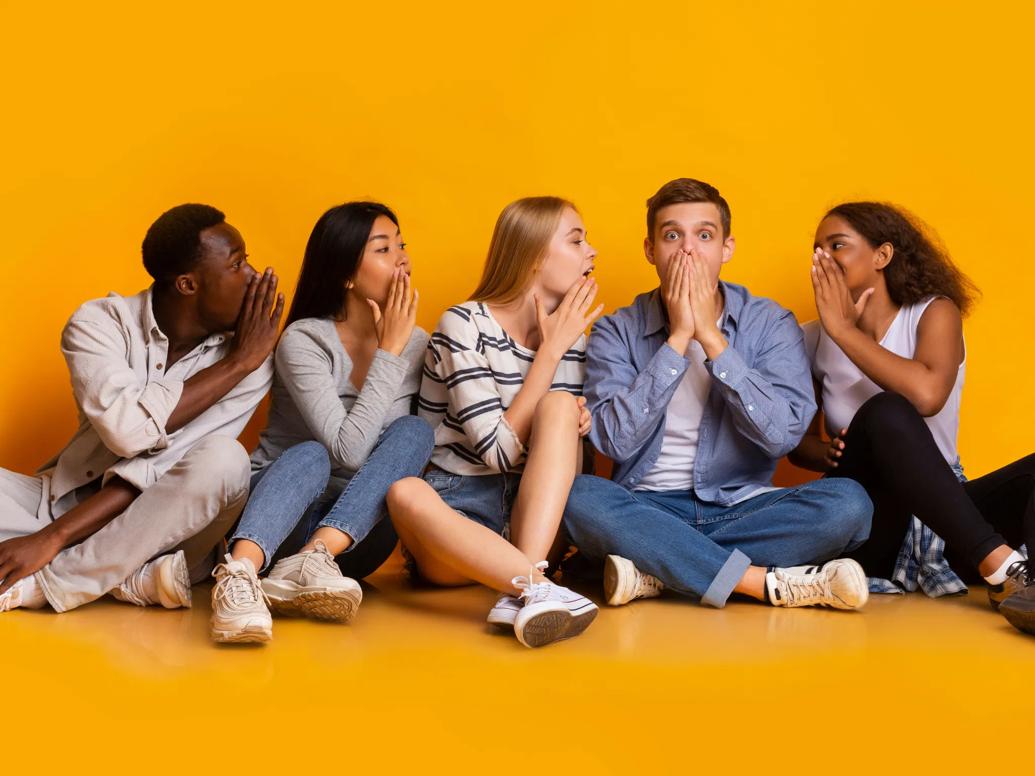 4. Punya Circle Gosip yang Solid_