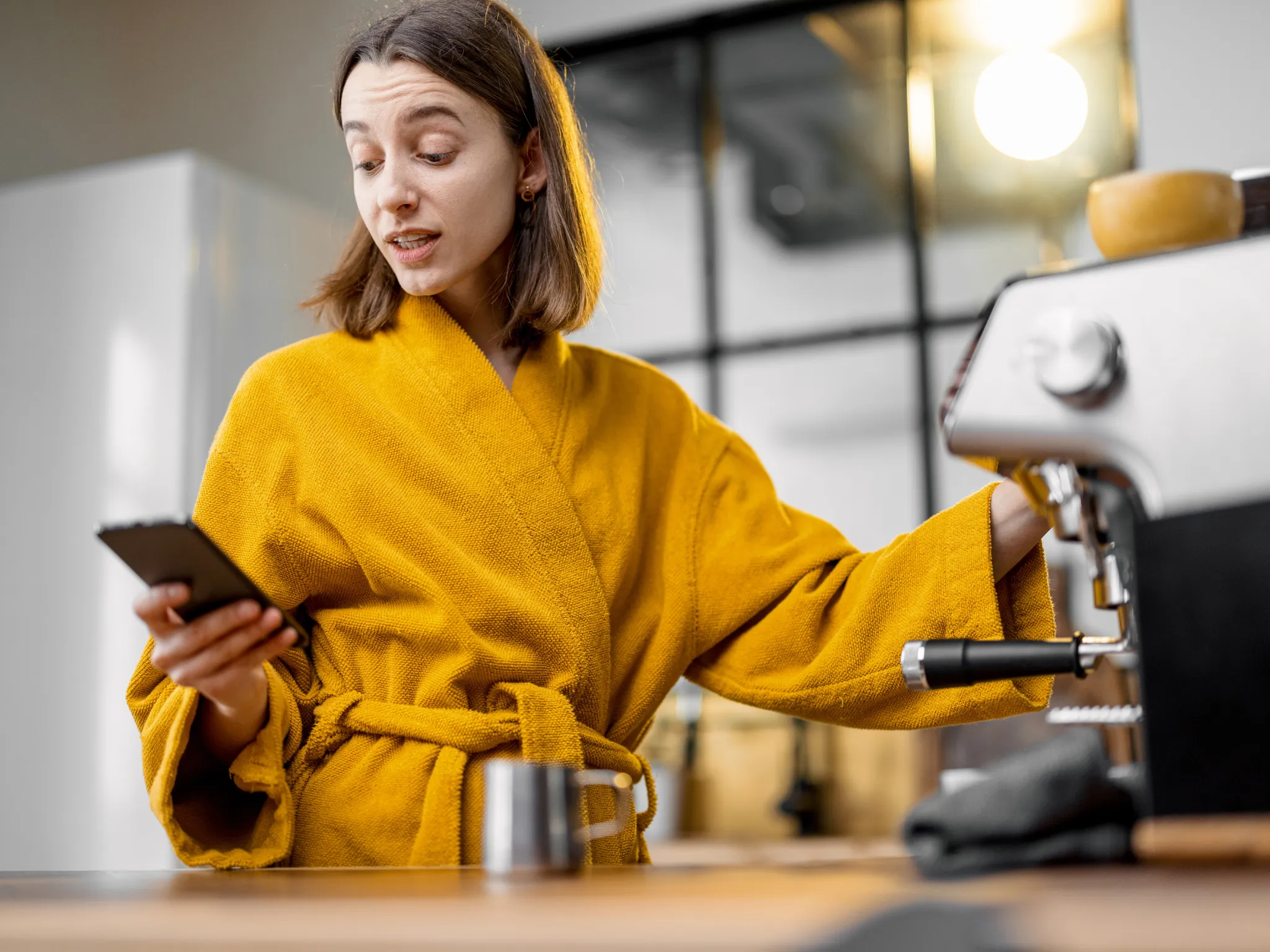 6. Kurangi Jajan atau Ngopi di Luar_