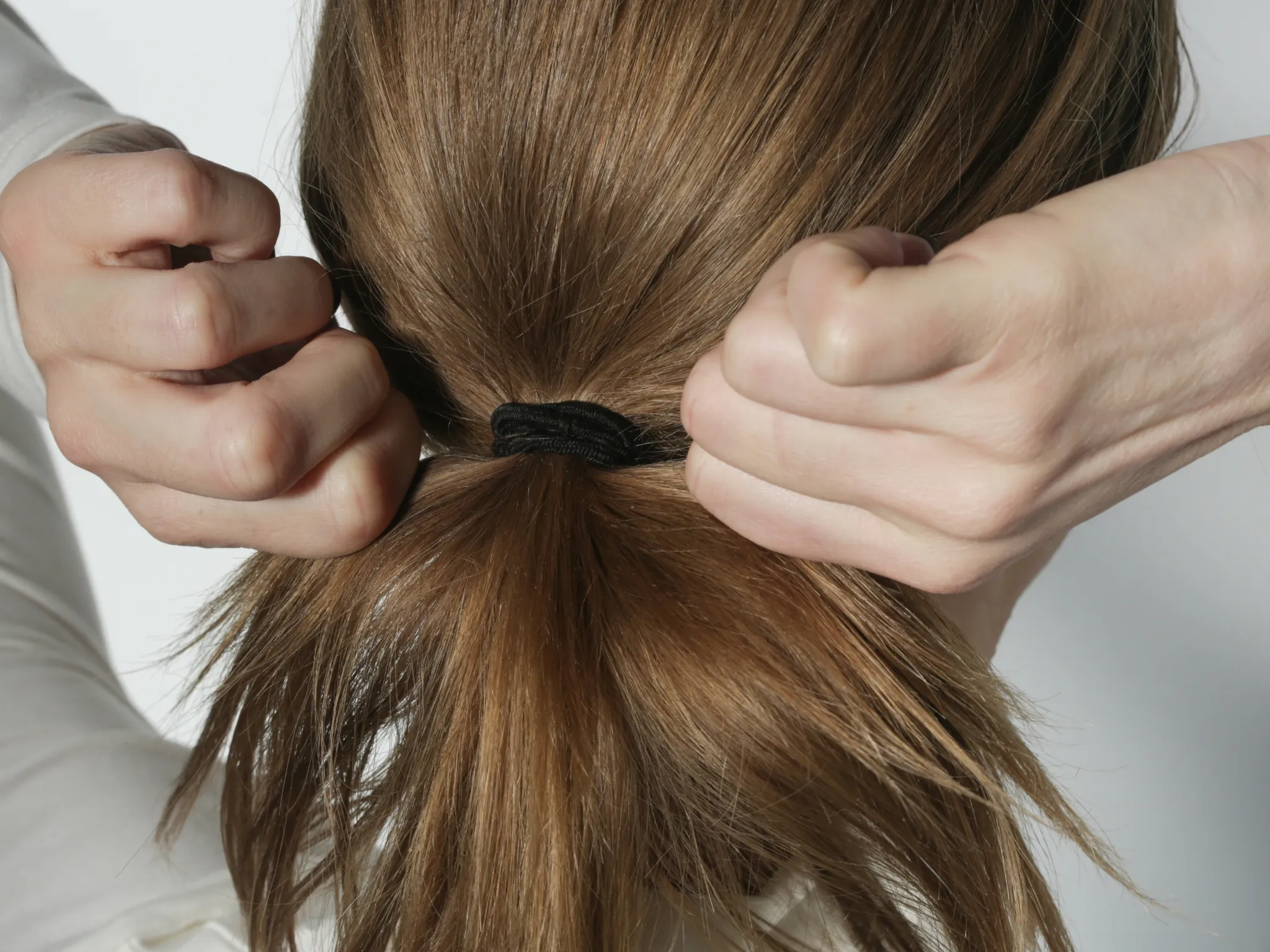 7. Jangan Ikat Rambut Terlalu Kencang_