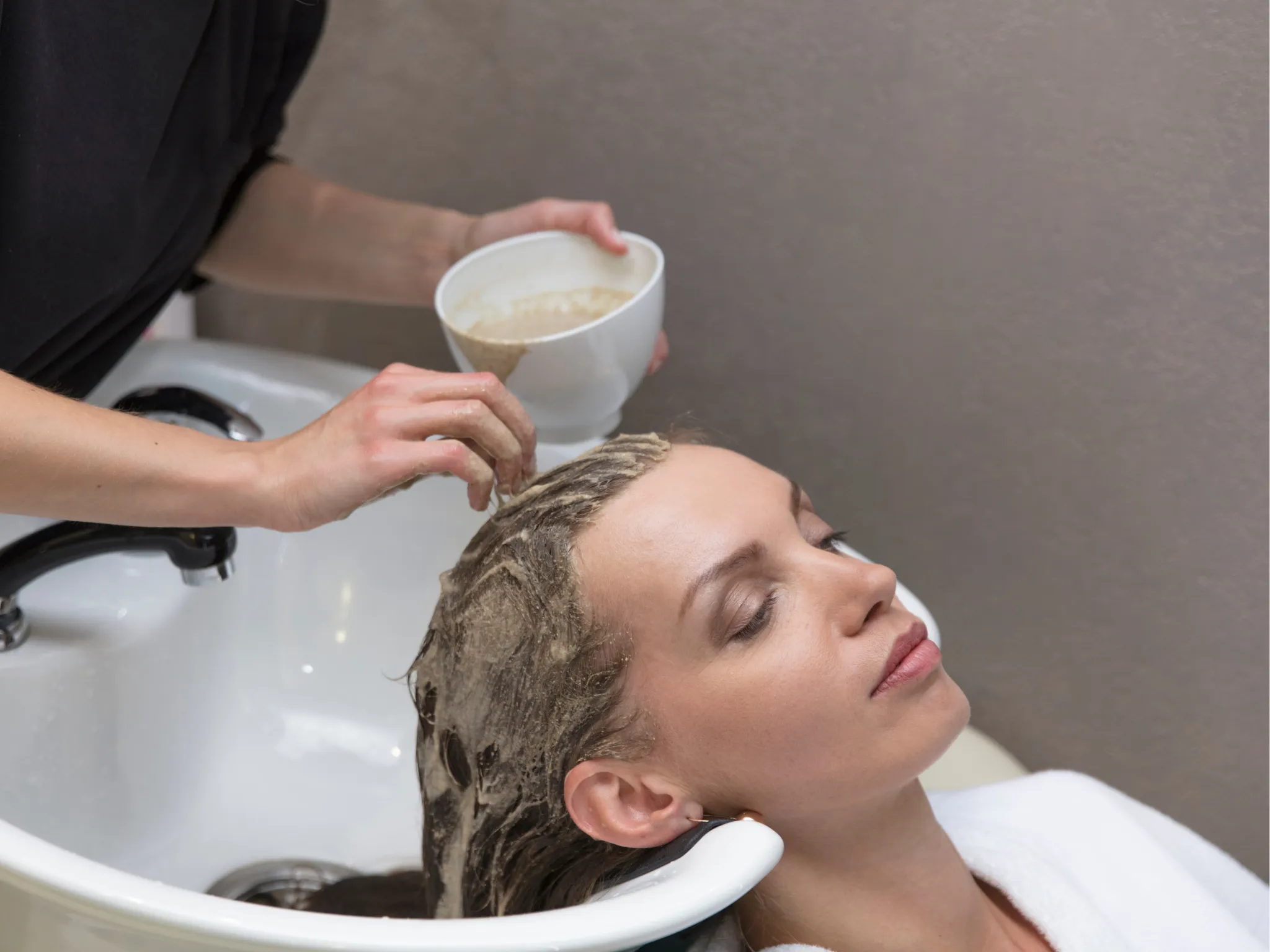 7. Kurangnya Perawatan Setelah Mewarnai_