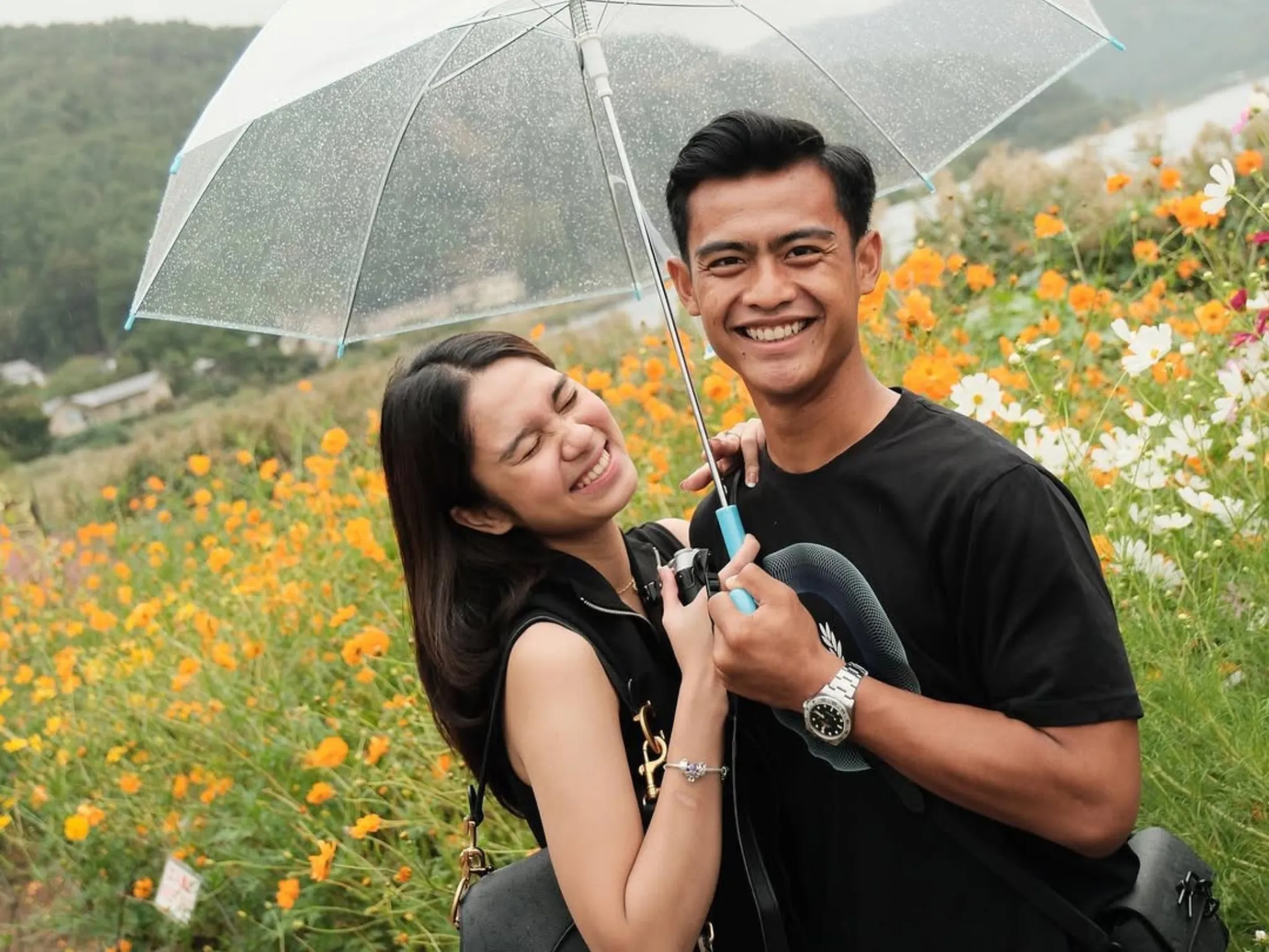 Azizah Salsha dan Philo Ketahuan Main Padel, Arhan Hapus Foto Nikah_