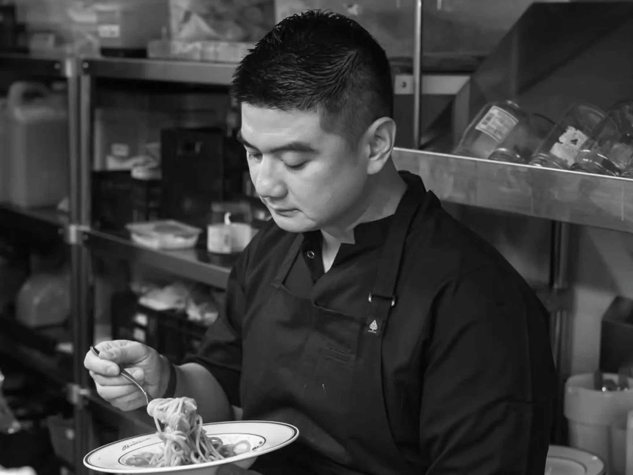 Chef Arnold Kena Sorotan Usaha Dilikuidasi & Eks Karyawan Curhat di LinkedIn_